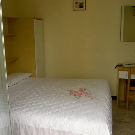 Hotel Kristina *