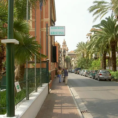 Kristina Hotel *
